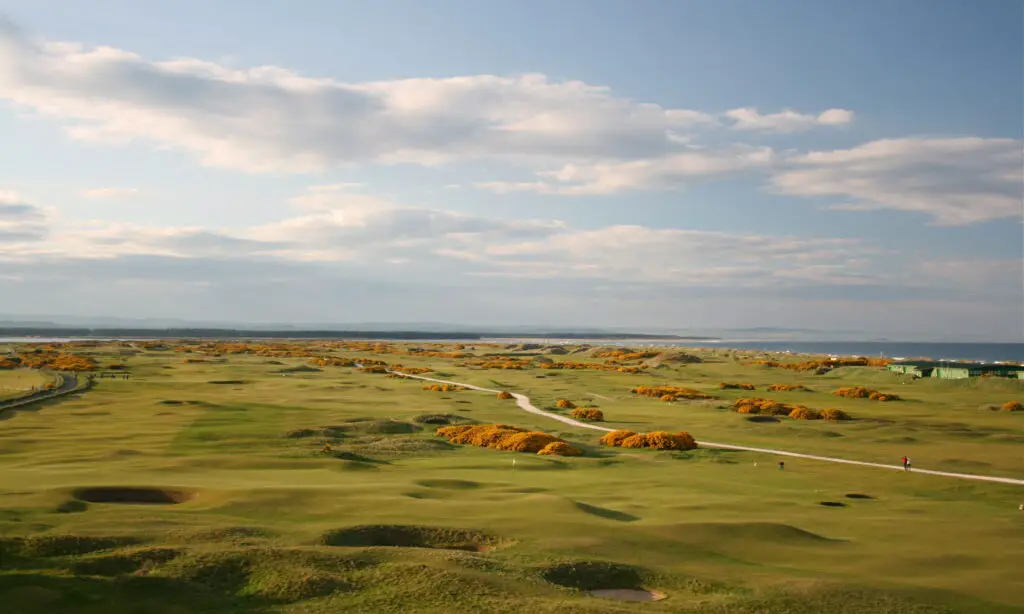 st andrews, home of golf