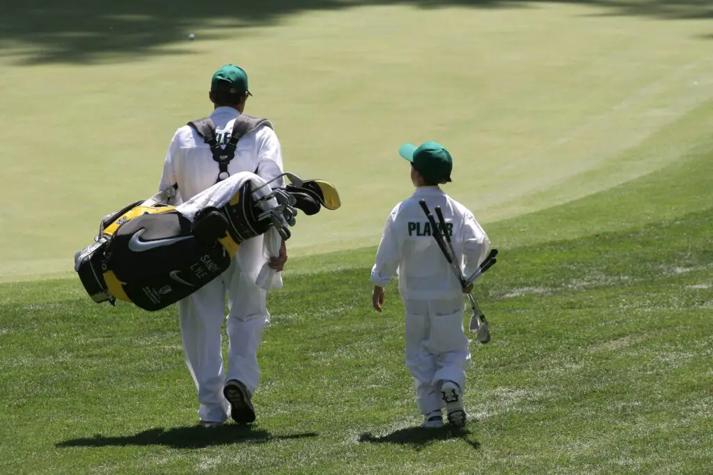 kid caddy at masters par 3 contest